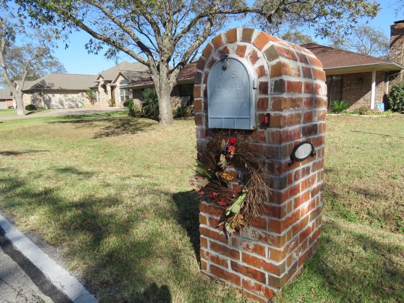 Brick Mailbox Building Cost — Cost of Brick Mailbox Building