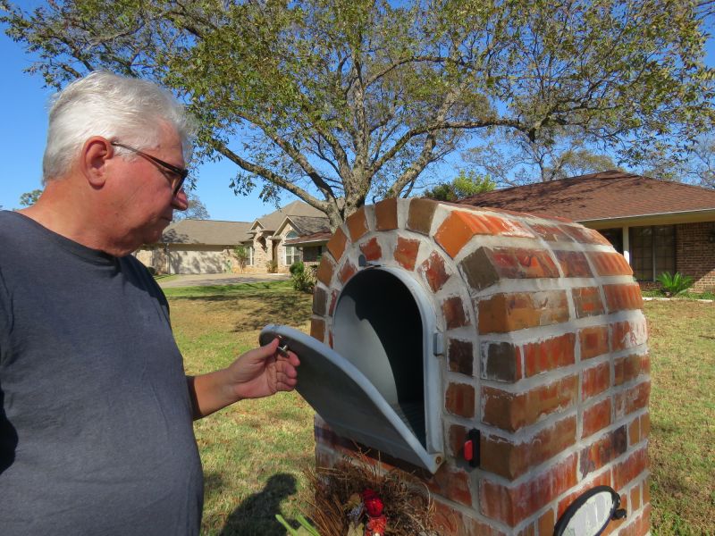 Brick Mailbox Building Cost — Cost of Brick Mailbox Building